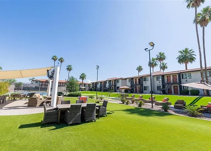 109 Fully Furnished 1br Suite-prime Location